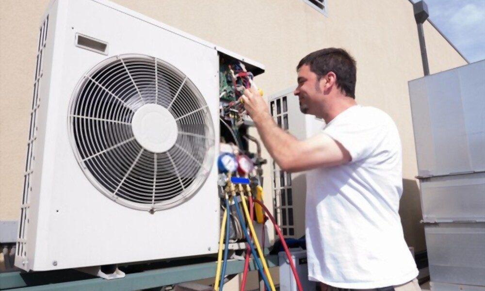 The Top 5 Things Every Homeowner Should Know About Hiring HVAC Contractors
