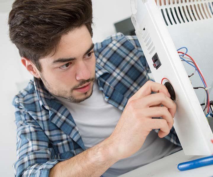Companies that provide air conditioning and heating services offer energy-saving advice